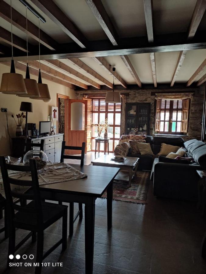Casa De Piedra En
