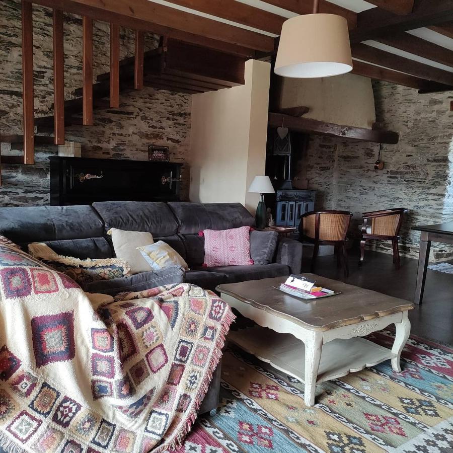 Casa De Piedra En Country house *