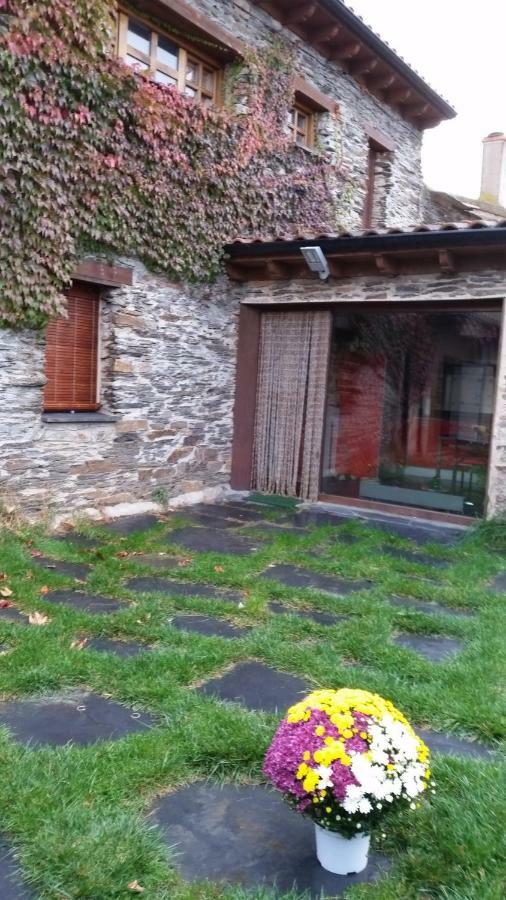 Casa De Piedra En *